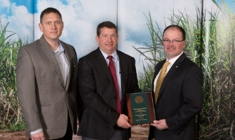 Waupaca Foundry Earns John Deere 'Partner-Level Supplier'​ Award